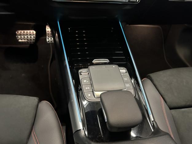 MERCEDES-BENZ EQB 300 4MATIC AMG 7 places Pano  