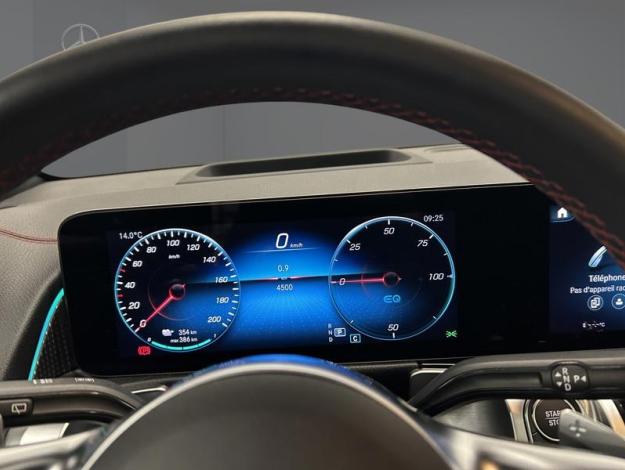 MERCEDES-BENZ EQB 300 4MATIC AMG 7 places Pano  