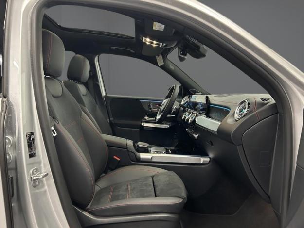 MERCEDES-BENZ EQB 300 4MATIC AMG 7 places Pano  