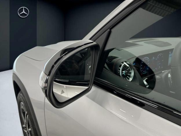 MERCEDES-BENZ EQB 300 4MATIC AMG 7 places Pano  