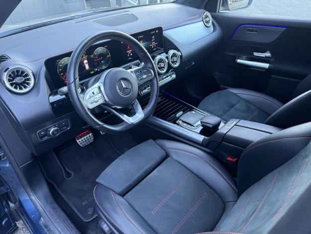 MERCEDES-BENZ EQA 250 AMG Line  