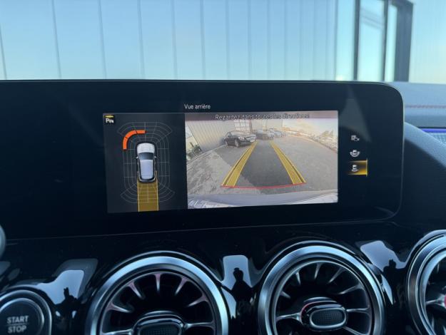 MERCEDES-BENZ EQA 250 AMG Line  