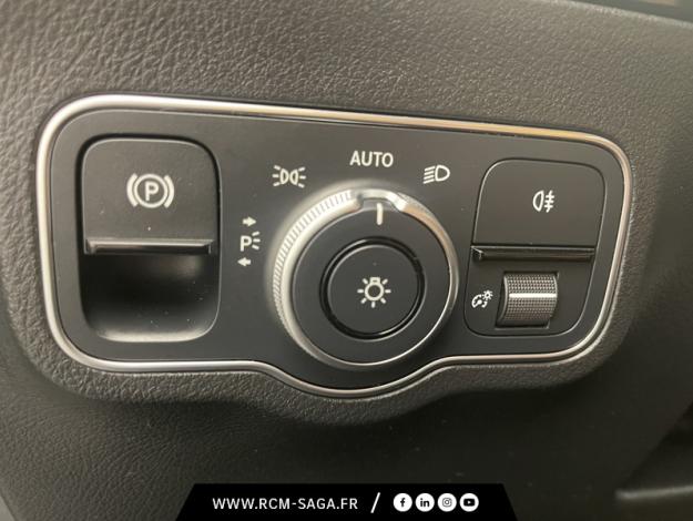 MERCEDES-BENZ GLA 200 d AMG Line  GLA 200 d AMG Line