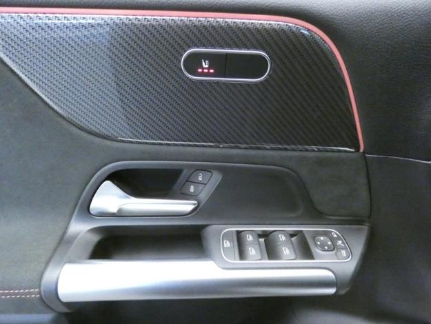 MERCEDES-BENZ Classe B 180 d AMG Line Edition  