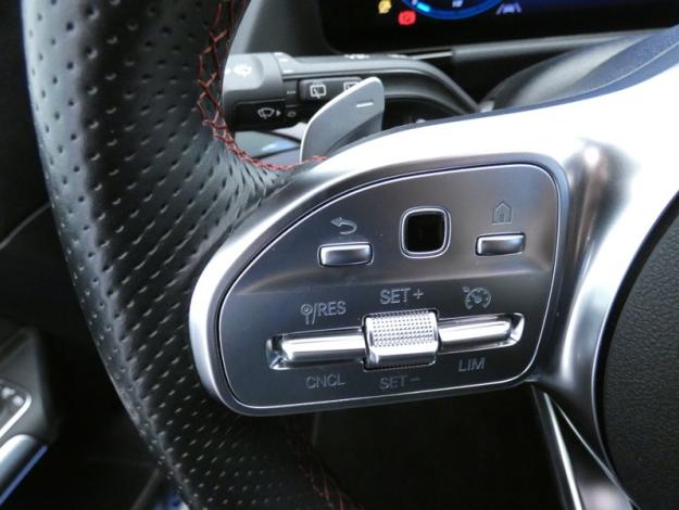 MERCEDES-BENZ Classe B 180 d AMG Line Edition  