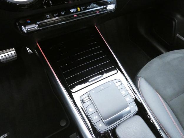 MERCEDES-BENZ Classe B 180 d AMG Line Edition  