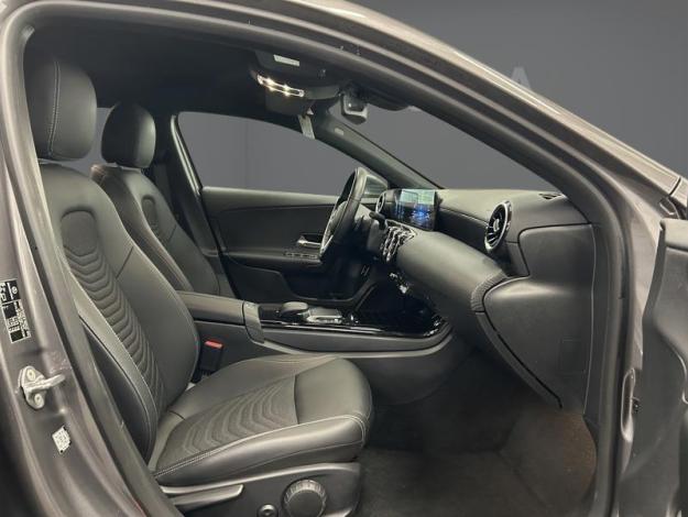 MERCEDES-BENZ A 250 e Business Line LED  