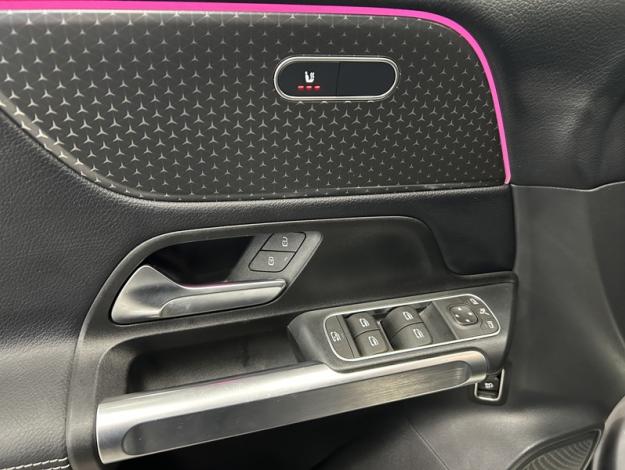 MERCEDES-BENZ GLB 180 d Luxury Line 7 places Facelift   