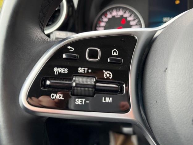 MERCEDES-BENZ Classe T 180 d Progressive Automatique Attelage  