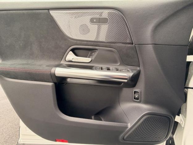 MERCEDES-BENZ GLA 250 e AMG Line AMG Line 