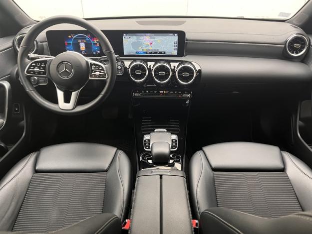 MERCEDES-BENZ CLA Shooting Brake CLA 180 d Shooting Brake Business Line  