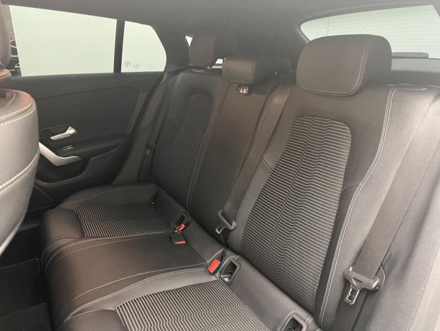 MERCEDES-BENZ CLA Shooting Brake CLA 180 d Shooting Brake Business Line  