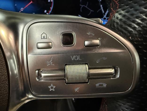 MERCEDES-BENZ Classe A 180 d Berline AMG Line  