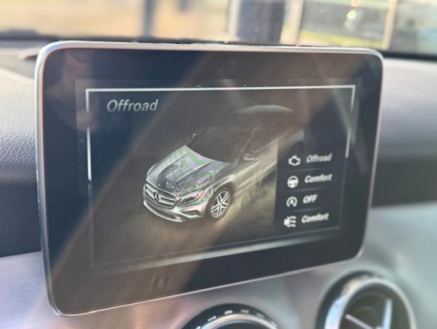 MERCEDES-BENZ GLA 220 d 4MATIC Fascination  