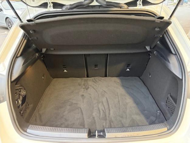 MERCEDES-BENZ A 200 AMG Pack Night Toit Pano Facelift  