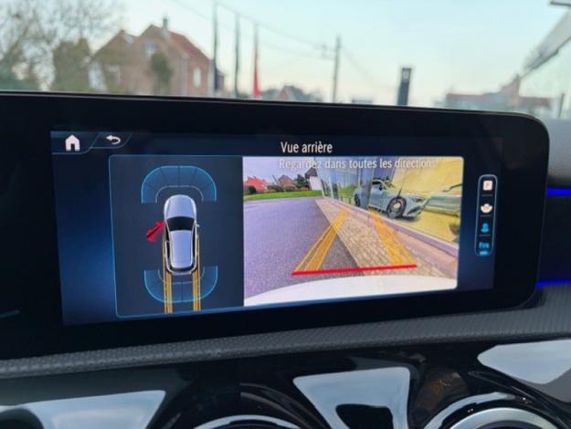 MERCEDES-BENZ A 200 AMG Pack Night Toit Pano Facelift  