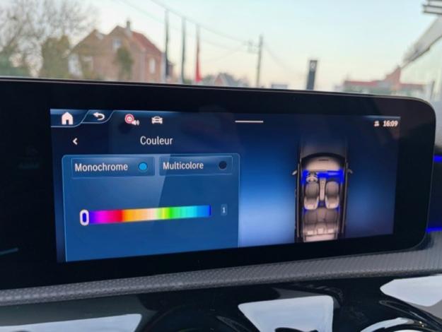 MERCEDES-BENZ A 200 AMG Pack Night Toit Pano Facelift  