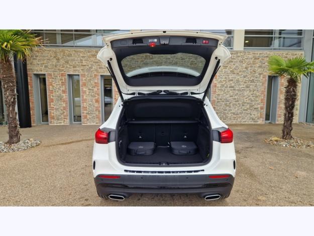 MERCEDES-BENZ GLA 250 e Hybrid EQ AMG Line  GLA 250 e Hybrid EQ AMG Line