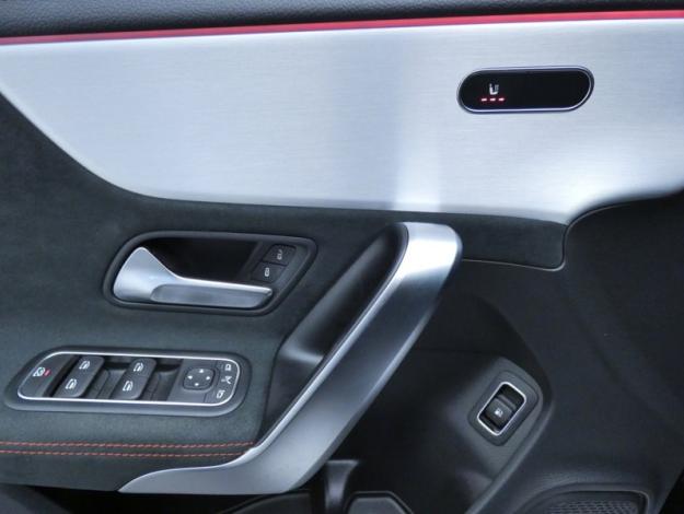 MERCEDES-BENZ CLA Coupé CLA 250 e Coupé AMG Line  