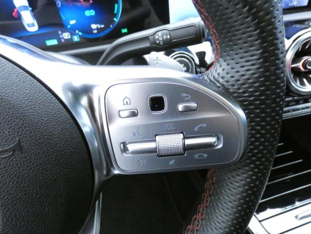 MERCEDES-BENZ CLA Coupé CLA 250 e Coupé AMG Line  