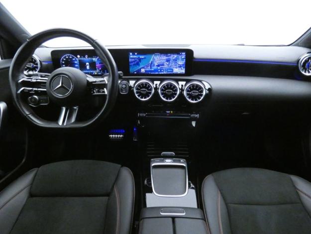MERCEDES-BENZ Classe A 200 d AMG Line  