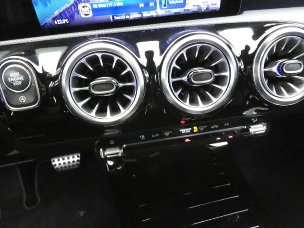 MERCEDES-BENZ Classe A 200 d AMG Line  