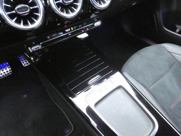 MERCEDES-BENZ Classe A 200 d AMG Line  