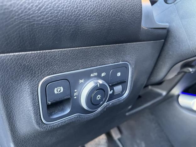 MERCEDES-BENZ GLB 200 d Progressive Line  GLB 200 d Progressive Line