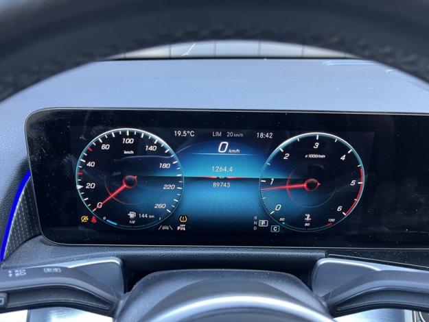 MERCEDES-BENZ GLB 200 d Progressive Line  GLB 200 d Progressive Line