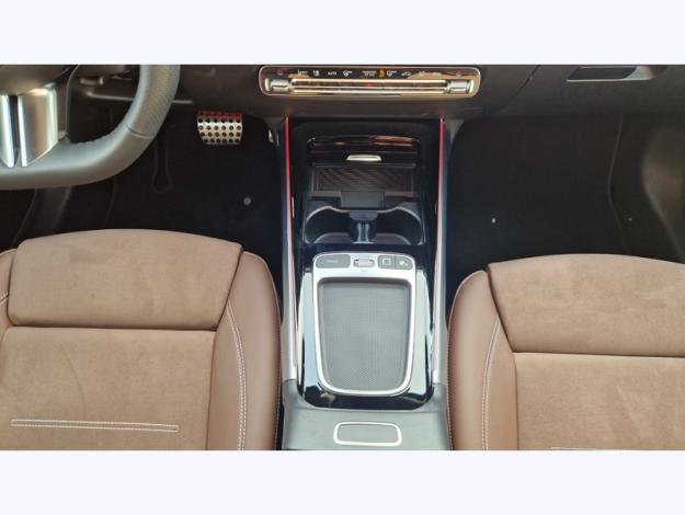 MERCEDES-BENZ GLB 200 d AMG Line  GLB 200 d AMG Line