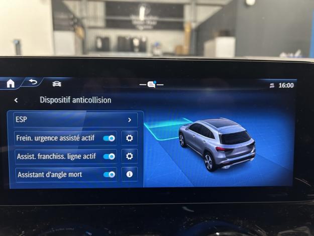 MERCEDES-BENZ GLA-Klasse GLA 250 e Off-Roader