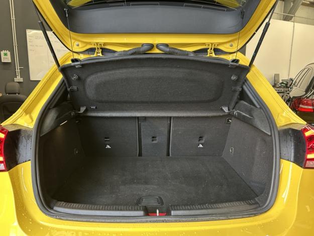 MERCEDES-BENZ A 250 e AMG Pack Night Toit Pano  