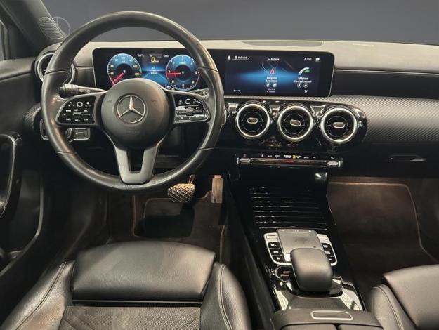 MERCEDES-BENZ A 180 d Style Auto Phares LED  