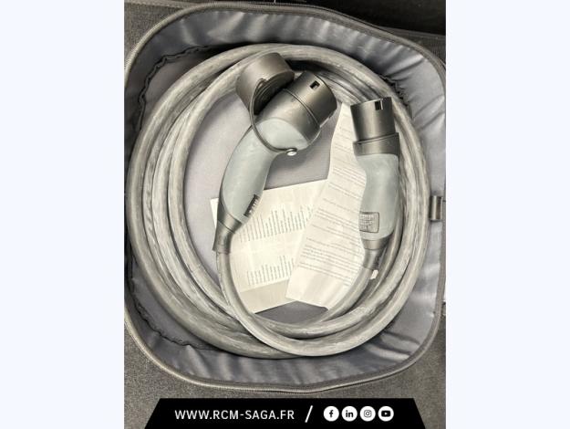 MERCEDES-BENZ GLA 250 e Hybrid EQ AMG Line  