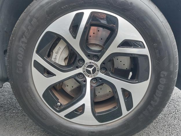 MERCEDES-BENZ GLC SUV GLC 300 e Hybrid EQ 4MATIC Business Line  GLC 300e 4 MATIC Business Line