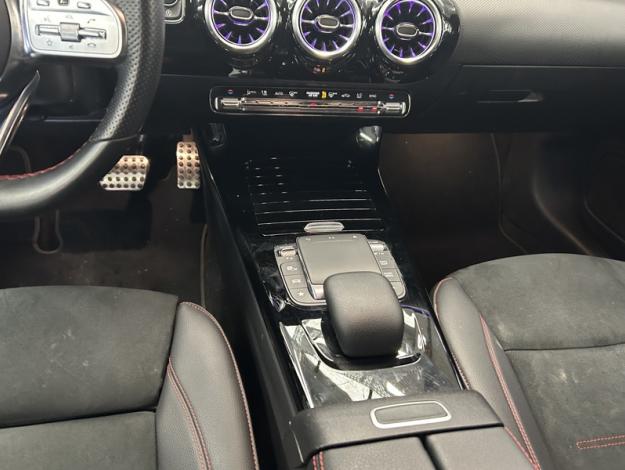 MERCEDES-BENZ CLA 180 d SB Pack AMG Pack Night  