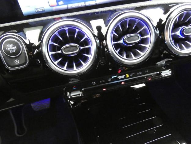 MERCEDES-BENZ Classe A 180 Berline Progressive Line  