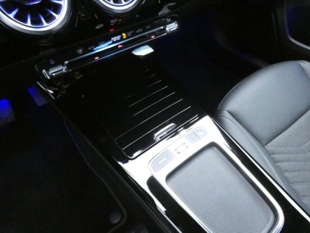 MERCEDES-BENZ Classe A 180 Berline Progressive Line  