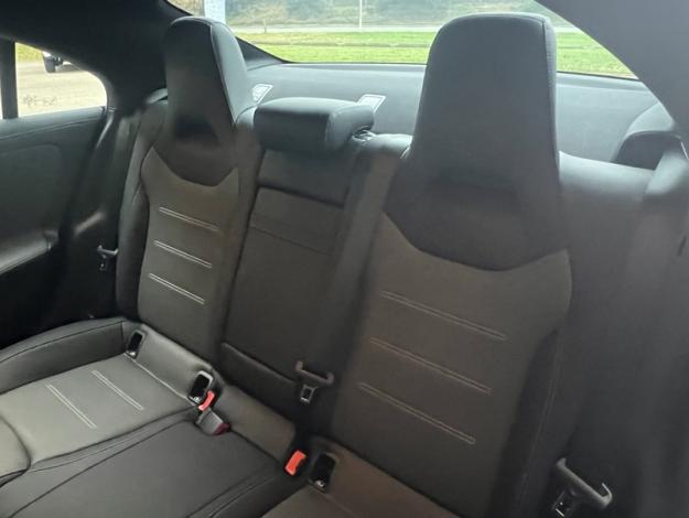 MERCEDES-BENZ CLA Coupé CLA 200 Coupé AMG Line  