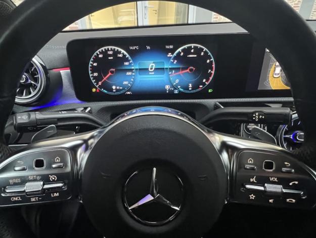 MERCEDES-BENZ CLA Coupé CLA 200 Coupé AMG Line  