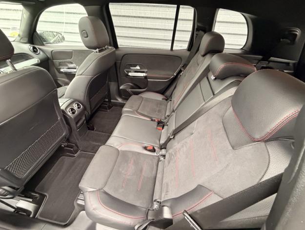 MERCEDES-BENZ GLB 200 d AMG Line  