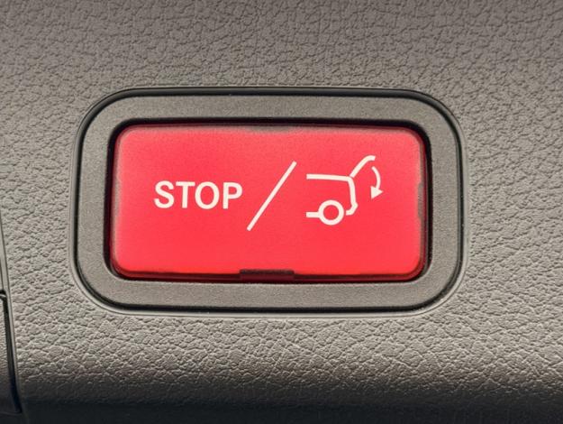 MERCEDES-BENZ GLB 200 d AMG Line  