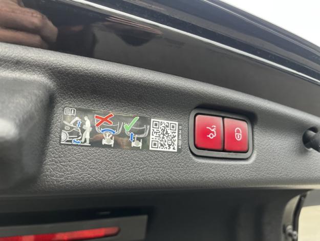 MERCEDES-BENZ Classe C Berline Classe C 300 e Hybrid EQ Berline AMG Line  