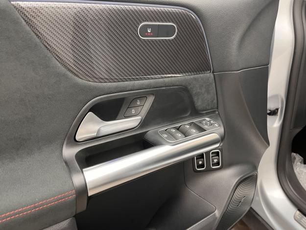 MERCEDES-BENZ GLA 250 e Hybrid EQ AMG Line  