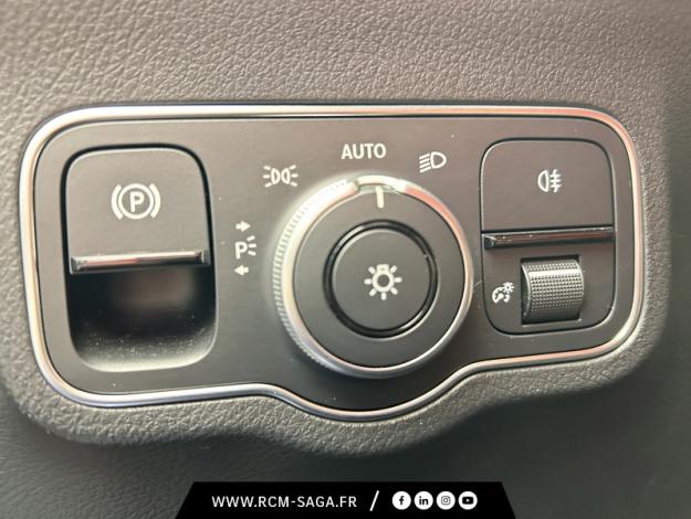 MERCEDES-BENZ GLA 200 AMG Line AMG Line 