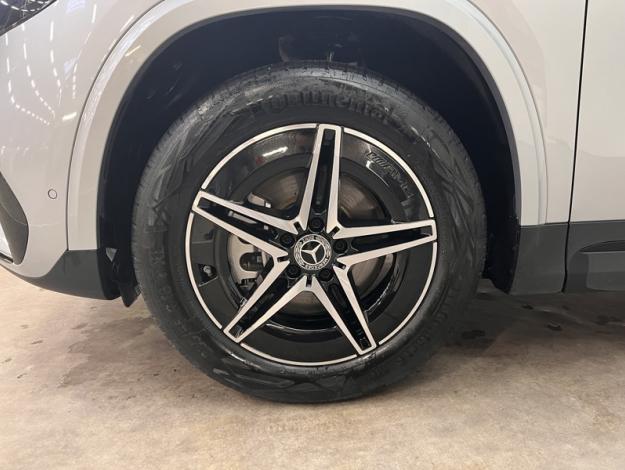 MERCEDES-BENZ EQA 250+ AMG Line  