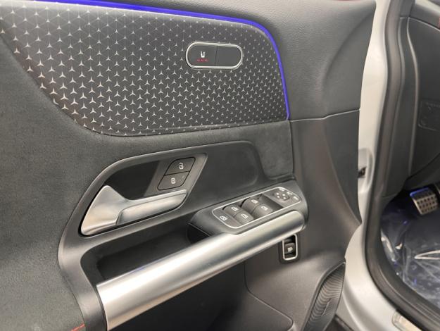 MERCEDES-BENZ EQA 250+ AMG Line  