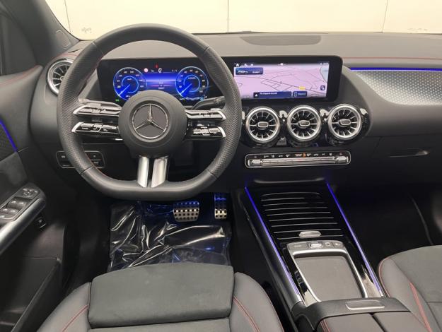 MERCEDES-BENZ EQA 250+ AMG Line  