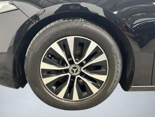 MERCEDES-BENZ A 180 d Business Line  