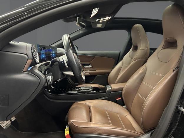 MERCEDES-BENZ CLA 250 e Coupé AMG Pack Night Toit Pano  